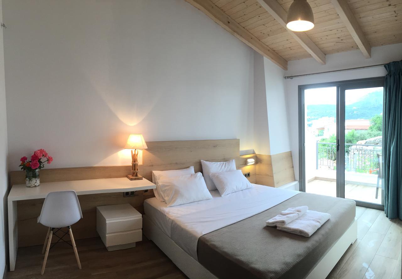 First House Apartment Himare Exterior photo