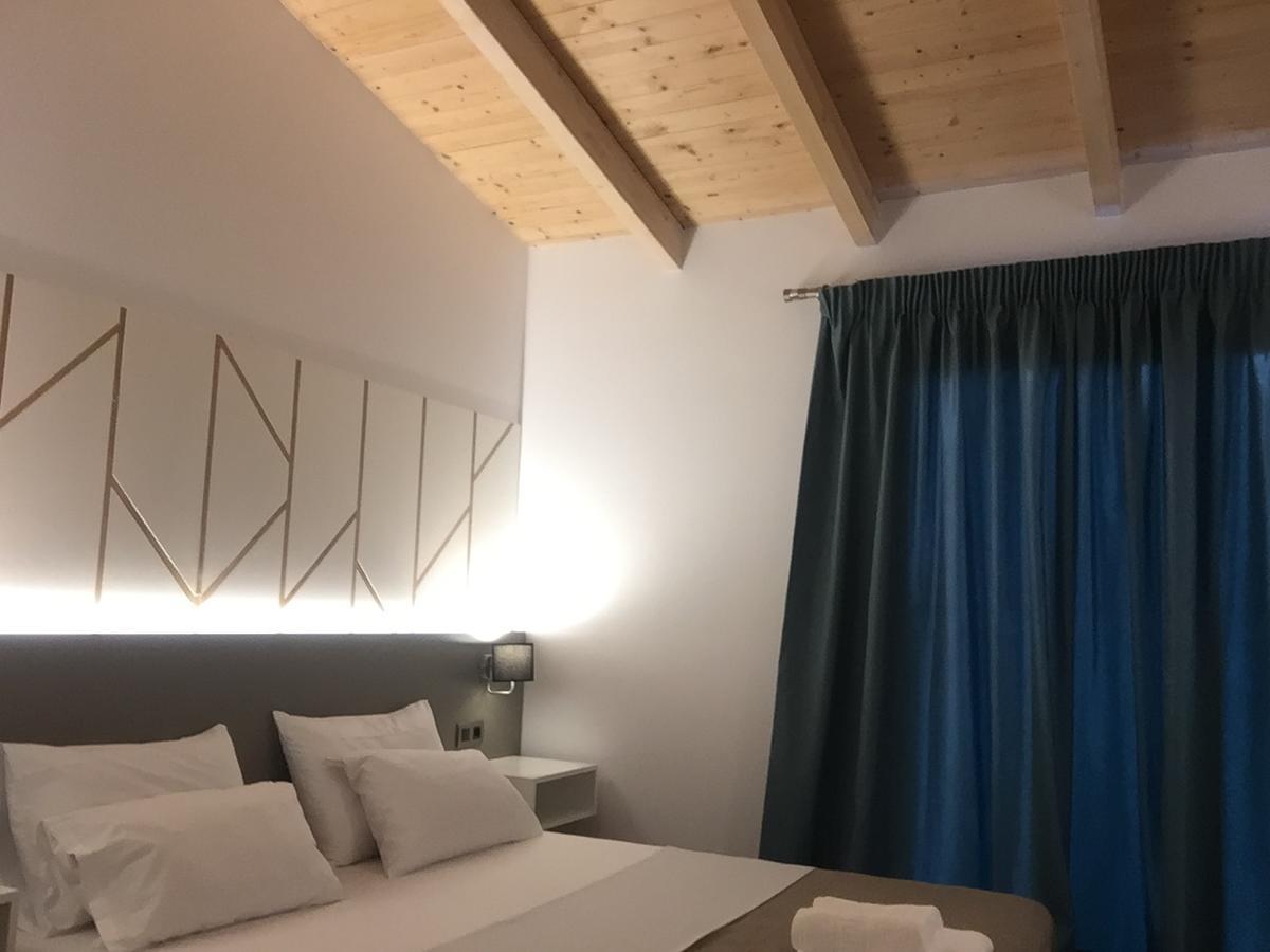 First House Apartment Himare Exterior photo
