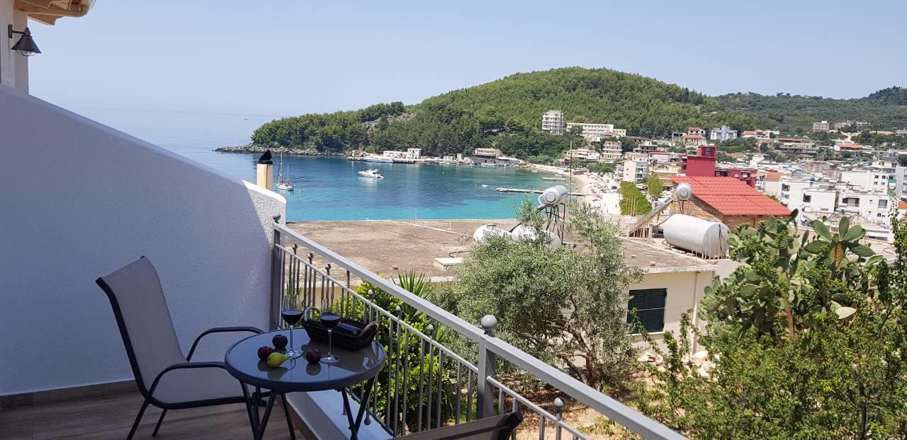 First House Apartment Himare Exterior photo