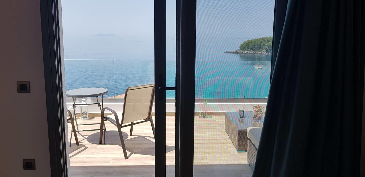 First House Apartment Himare Exterior photo